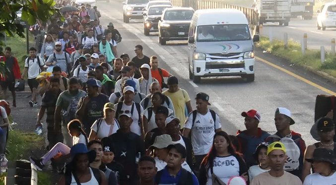 Una nueva caravana migrante sale rumbo a Ciudad de México y descarta llegar a EEUU