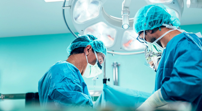 Primer trasplante parcial de corazón devuelve la esperanza a niño en Suiza