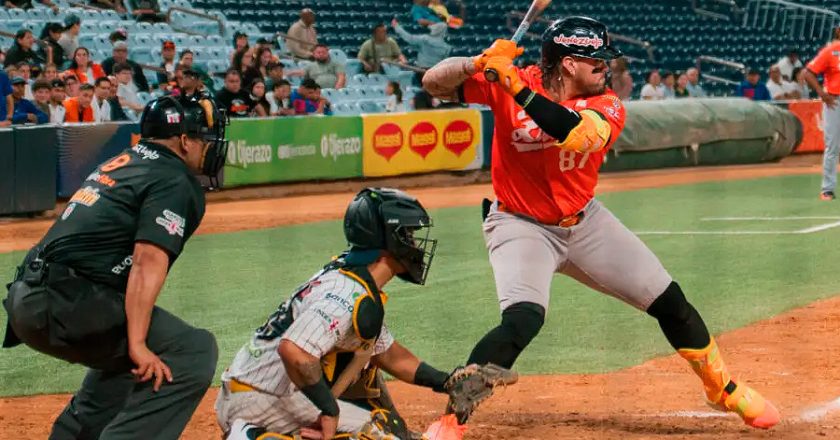 Reacción Rapaz no alcanza en el Monumental