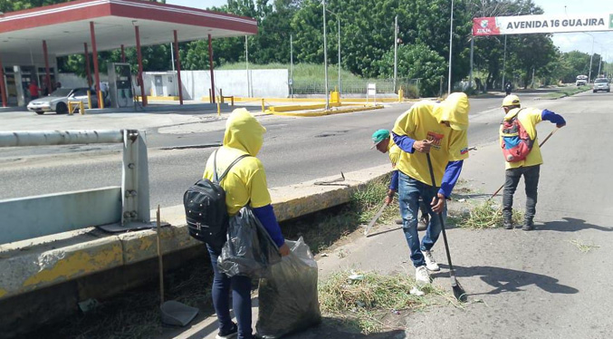 En la Avenida Guajira Alcaldía trabaja de la mano con el poder popular