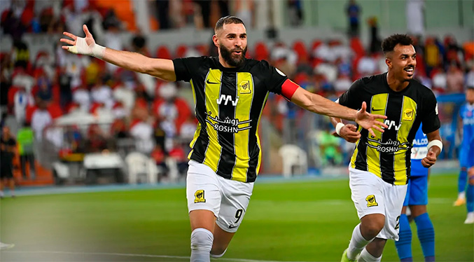 Benzema recupera la sonrisa del Al Ittihad