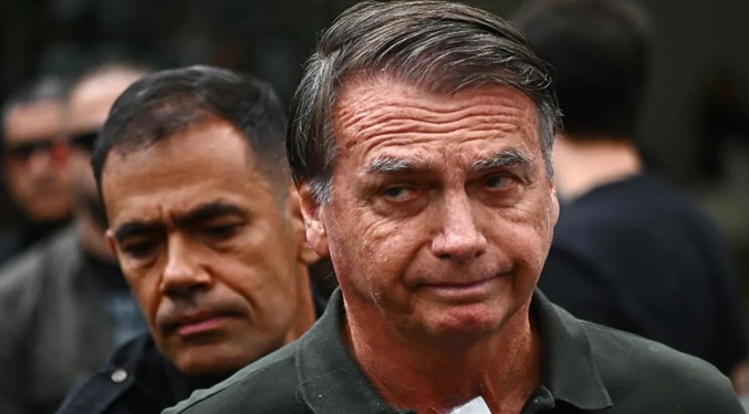Bolsonaro admite que usó un soldador para quemar su tobillera electrónica