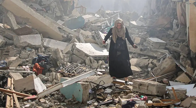 Nueva oleada de bombardeos israelíes deja decenas de muertos en toda Gaza