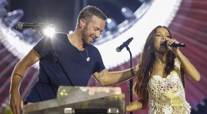 Chris Martin y Anitta participan en el festival Global Citizen en Belém