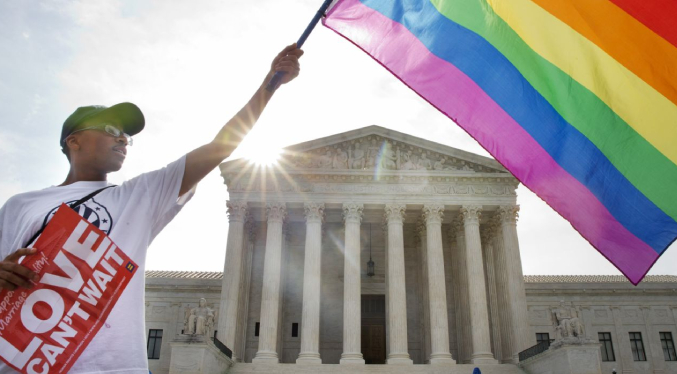 Corte Suprema de EEUU rechaza anular decisión que legalizó el matrimonio homosexual