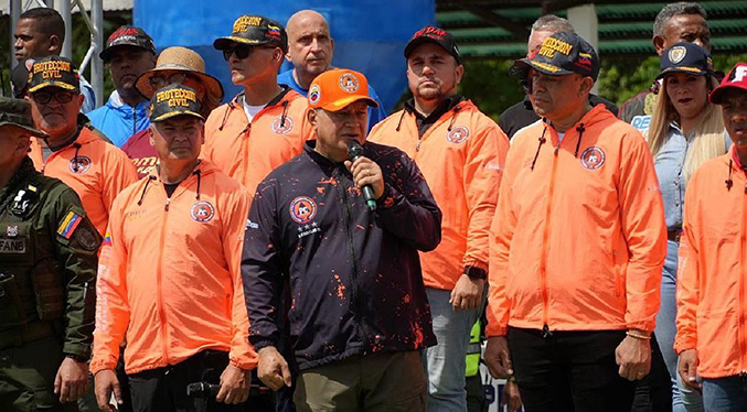 Cabello asegura que ciudadanos deben prepararse y movilizarse ante posible acción contra el país