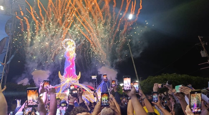 Encendido de Bella Vista congrega a más de 50 mil personas para iniciar la Navidad en Maracaibo