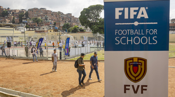 FIFA aplicará su proyecto «Fútbol para las escuelas» en 500 centros de Venezuela