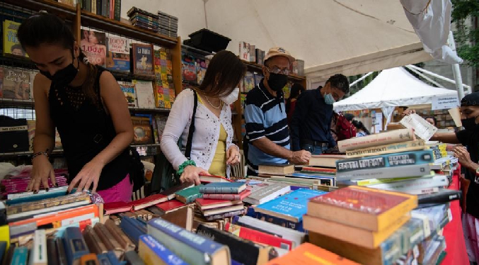 Feria del Libro de Caracas 2025 clausura con más de 100 actividades exitosas
