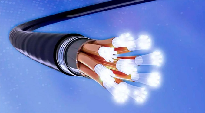 Casetel: En 2025 triplica la meta instalación de fibra óptica