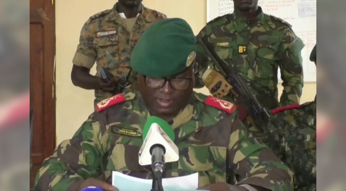 Militares dicen haber tomado el poder en Guinea-Bisáu