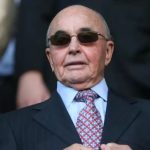 Trump indulta al propietario del Tottenham Hotspur, Joe Lewis