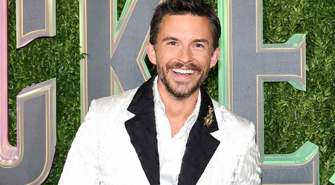El actor británico Jonathan Bailey es elegido por People como el hombre más sexy del mundo