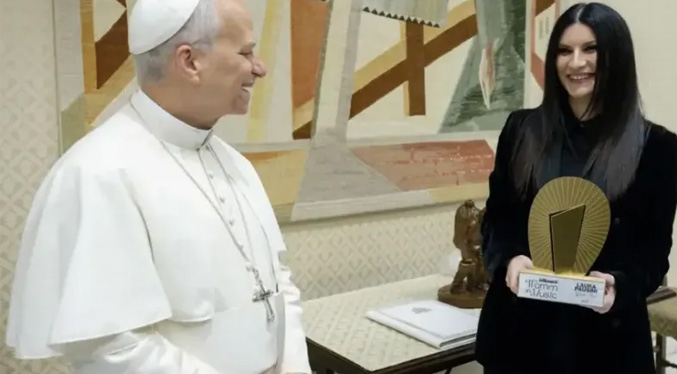 Laura Pausini se reúne este miércoles con el papa León XIV en el Vaticano