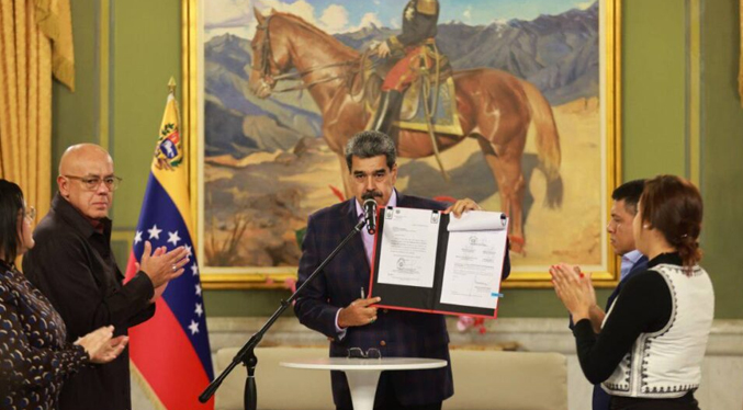 Maduro ordena crear los comandos de defensa integral de la Nación