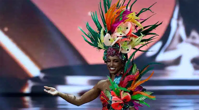Miss Jamaica en cuidados intensivos luego de caerse en pasarela del Miss Universo