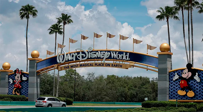 Forenses confirman la muerte de una quinta persona en cinco semanas en Disney World