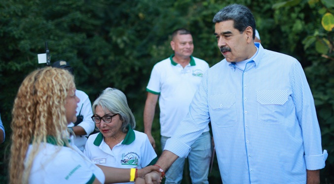 Maduro llama a participar en conformación de Comités Bolivarianos