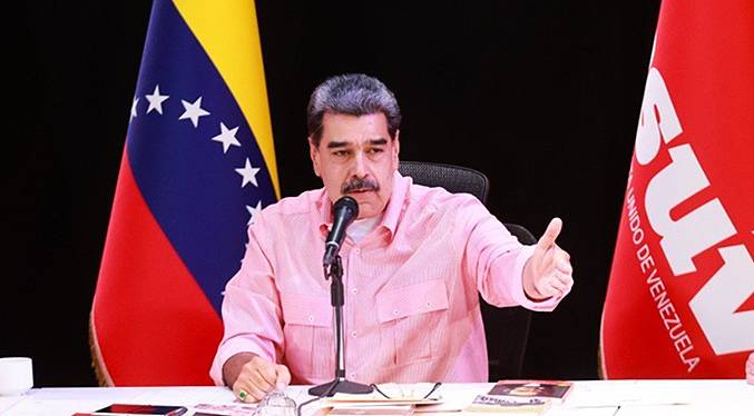 Maduro dice que la oposición se dedica a alimentar las «amenazas» de Estados Unidos
