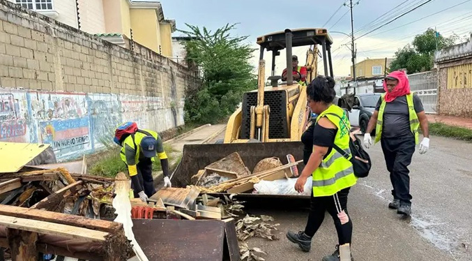 Más de 40 familias del Barrio El Mamón B2 se benefician con ¡Saca tu cachivache!
