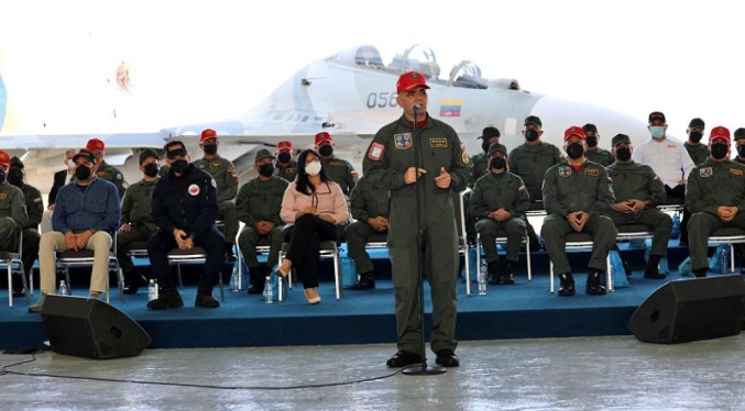 Padrino López reafirma compromiso de la Aviación Militar Bolivariana en defensa de la patria (Comunicado)