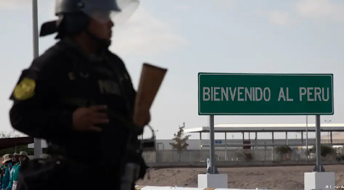 Perú decreta emergencia y militariza la frontera con Chile por ola de migrantes indocumentados