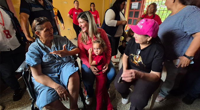 Primera dama de Zulia encabeza jornada médica integral para adultos mayores en el municipio Miranda