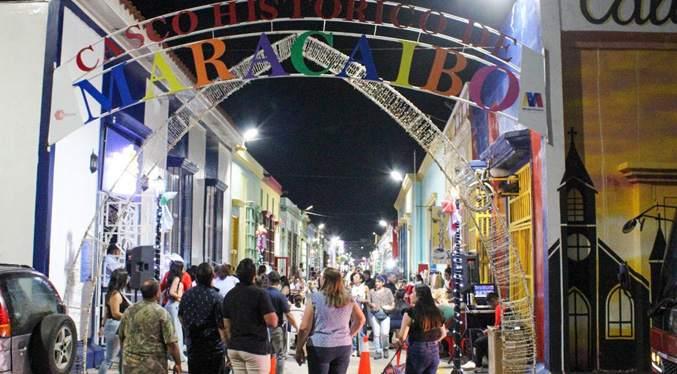 Marabinos disfrutan de la segunda edición de Vive la Retreta