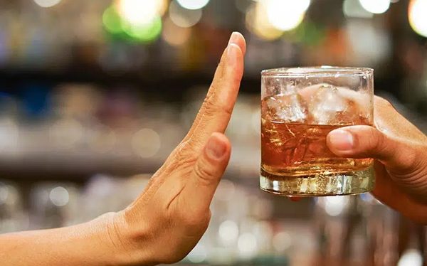 ¿Ruta contra el alcoholismo? Fármaco experimental reduce la ansiedad por beber