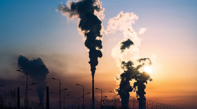 Estudio: Las emisiones de CO2 generadas por combustibles fósiles batirán récord en 2025