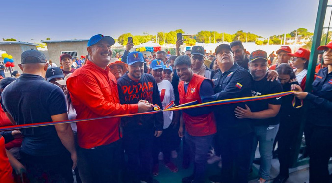 Gobierno entrega apartamentos a afectados por el incendio del 11-Sep en San Francisco