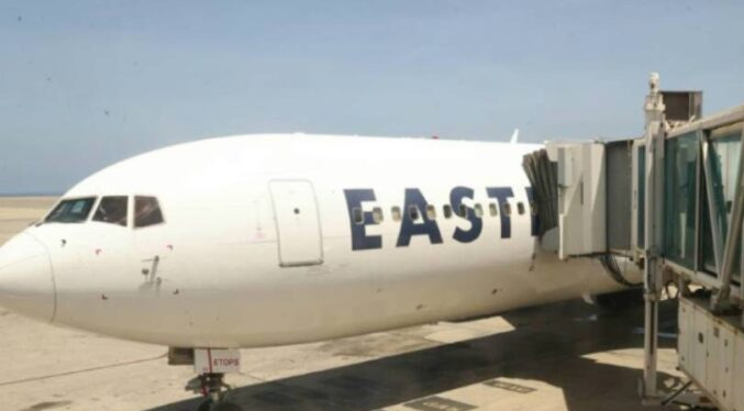 Nuevo grupo de migrantes venezolanos son repatriados desde EEUU