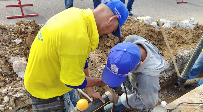 Alcaldía de Maracaibo repara fugas de gas en la parroquia Cecilio Acosta