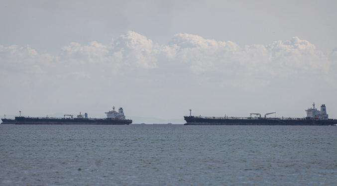 Trump anuncia bloqueo de «petroleros sancionados» que lleguen o salgan de Venezuela