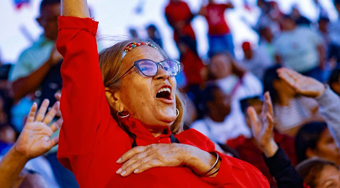 Juramentados cinco mil 879 Comandos de Comunidades Bolivarianos Integrales en el Zulia