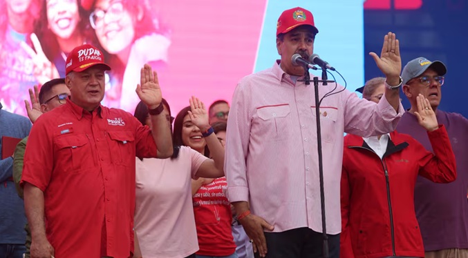 Cabello dice que Venezuela está en una «revolución pacífica, pero no desarmada»