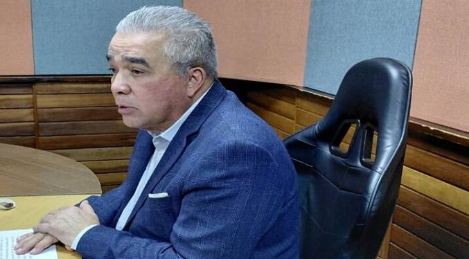 Diputado Martínez estima que presupuesto de endeudamiento debe ser fijado en moneda extranjera