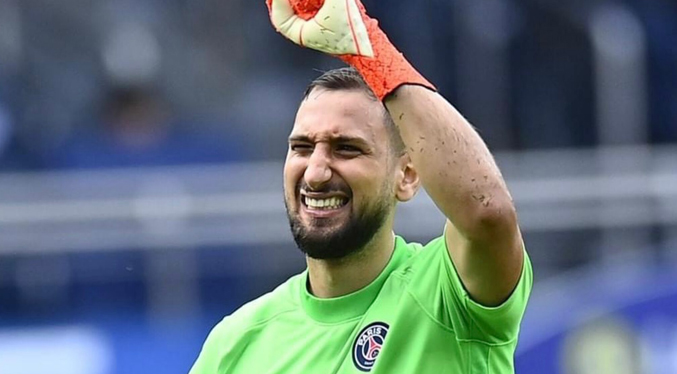 Donnarumma reconocido por FIFA como el mejor portero del año