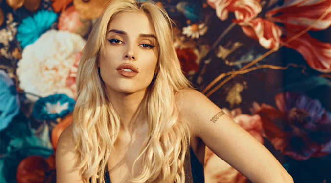 Cantante venezolana Elena Rose asegura que le robaron una prenda intima durante un concierto en Washington