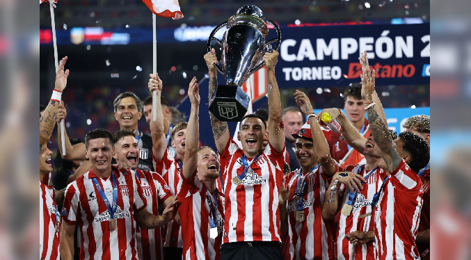 Estudiantes vence por penales a Racing y es el campeón argentino