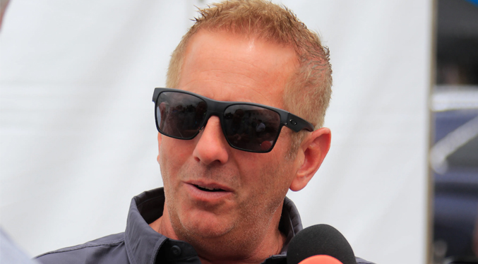 Leyenda del NASCAR Greg Biffle fallece junto a su familia en accidente de avioneta