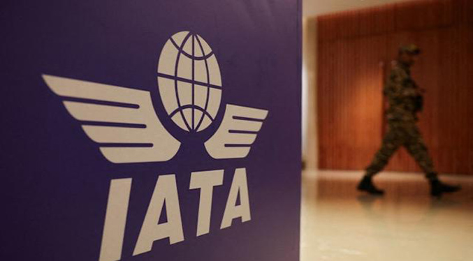 IATA ve «delicada» la situación de cancelación de vuelos a Venezuela y promueve el diálogo