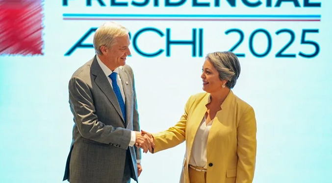 Un debate más tenso de los habitual entre Jara y Kast a once días de las presidenciales en Chile