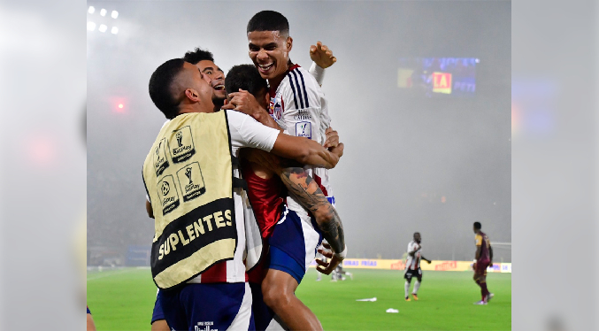 Junior acaricia el título el Colombia tras golear 3-0 a Tolima en la ida de la final