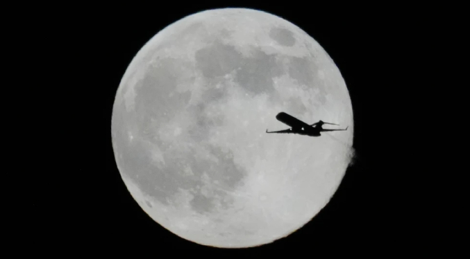 La primera lluvia de meteoros y Superluna del año coincidirán en enero