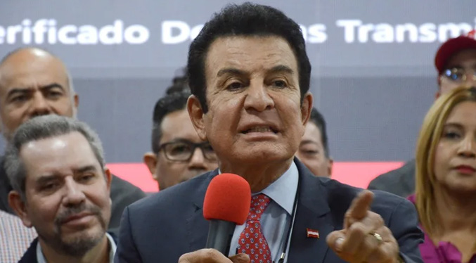 Nasralla supera a Asfura tras reanudarse el conteo preliminar de los comicios en Honduras