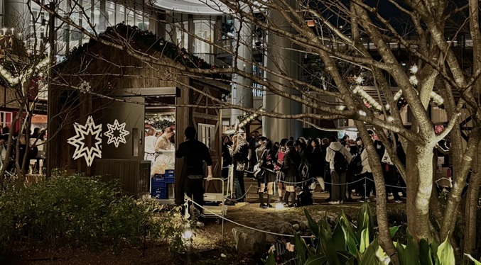 La Navidad en Japón, entre citas románticas y el fenómeno del solitario ‘Kuribochhi’