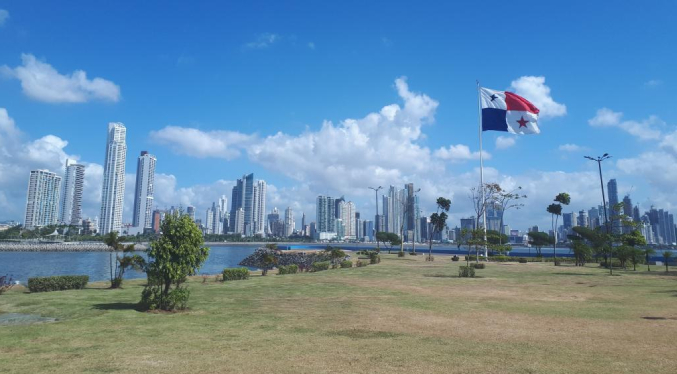 «Consenso histórico» sobre el salario mínimo en Panamá