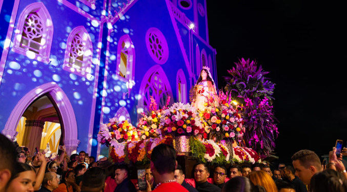 Ana Clara de Di Martino: “Que Santa Lucía nos ilumine para seguir consolidando nuestra ciudad”