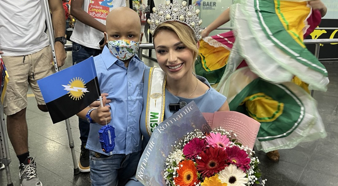 Con corona de Miss Internacional: Valeria Di Martino agradece al Zulia el apoyo a su llegada a Maracaibo